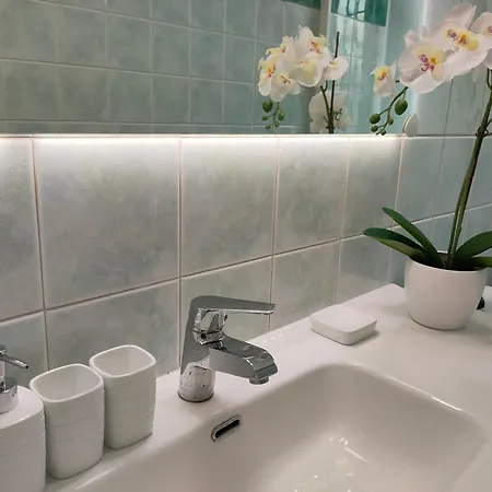 דירה Isola Metro 20m Modern Balcony Arthome מילאנו