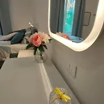 Apartman Isola Metro 20m Modern Balcony Arthome *