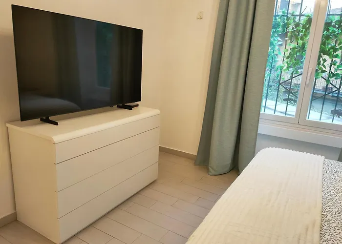 Arthome Apartament *